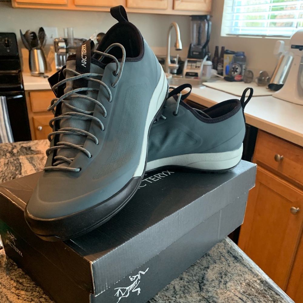 Arc’teryx Acrux SL Shoes Brand New with Tags